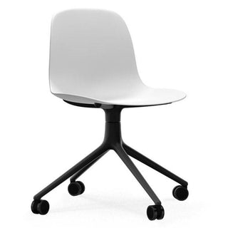 Normann Copenhagen Form polypropylene swivel chair with 4 wheels, black aluminium legs Normann Copenhagen Form White - Buy now on ShopDecor - Discover the best products by NORMANN COPENHAGEN design